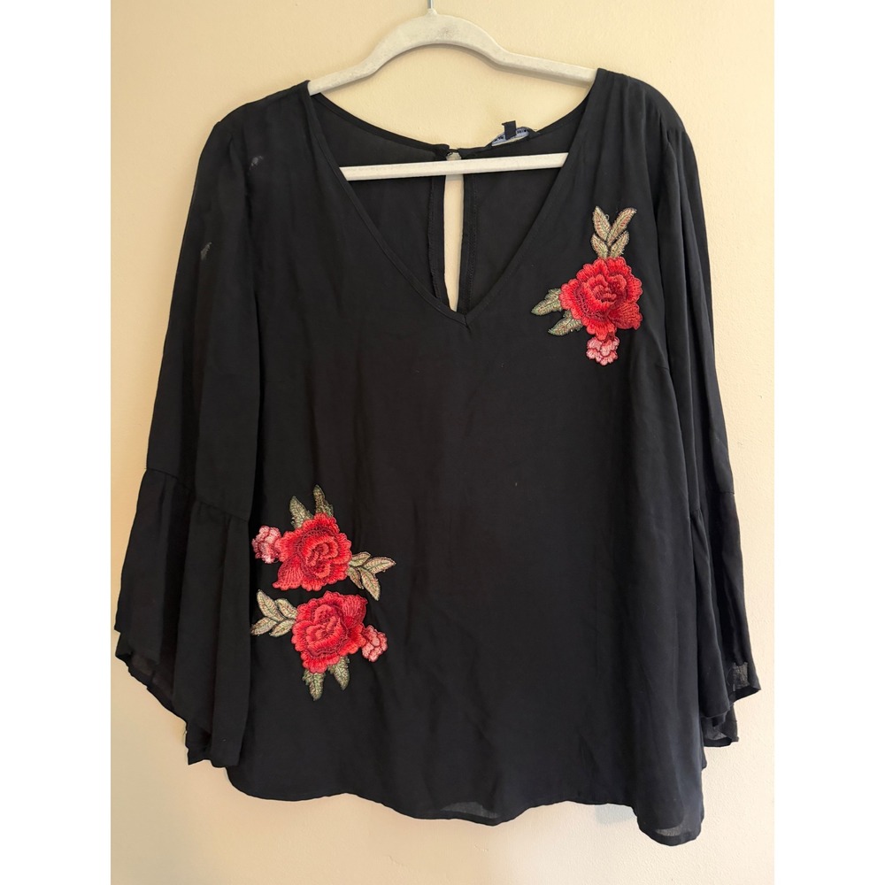 Unique Spectrum Womens XL Black Rose Embroidered Bell Sleeve Gothic Boho Blouse